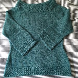 Fitted vintage style hand knit cozy alpaca sweater